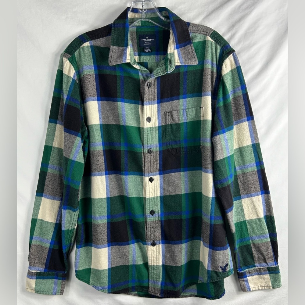 American Eagle Classic Fit Green Flannel Shirt Size Medium